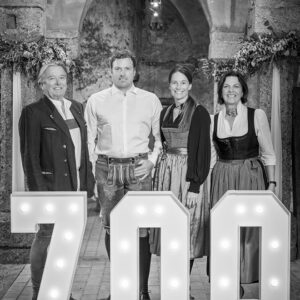 700-K1326-team- 700-K1326-team-